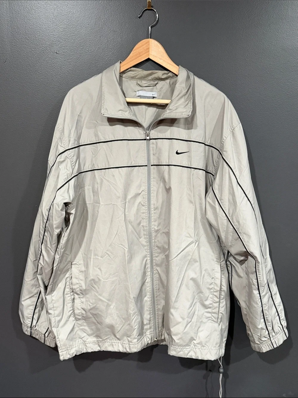Nike Light Gray Windbreaker Jacket with Black Piping